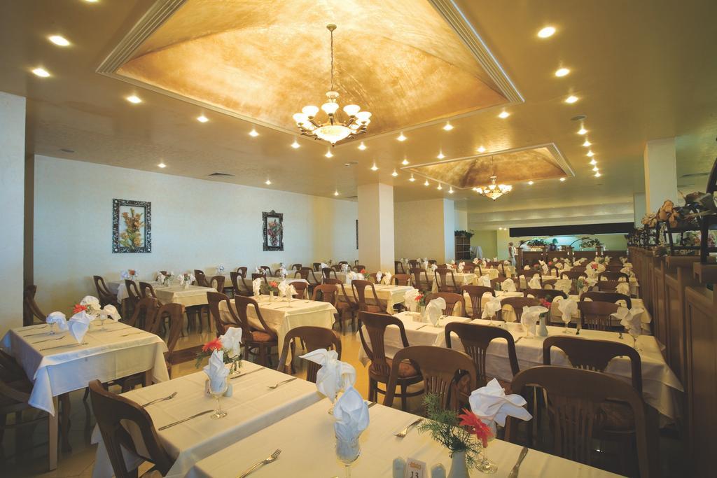 Dit Majestic Beach Resort Slantchev Briag Restaurant photo